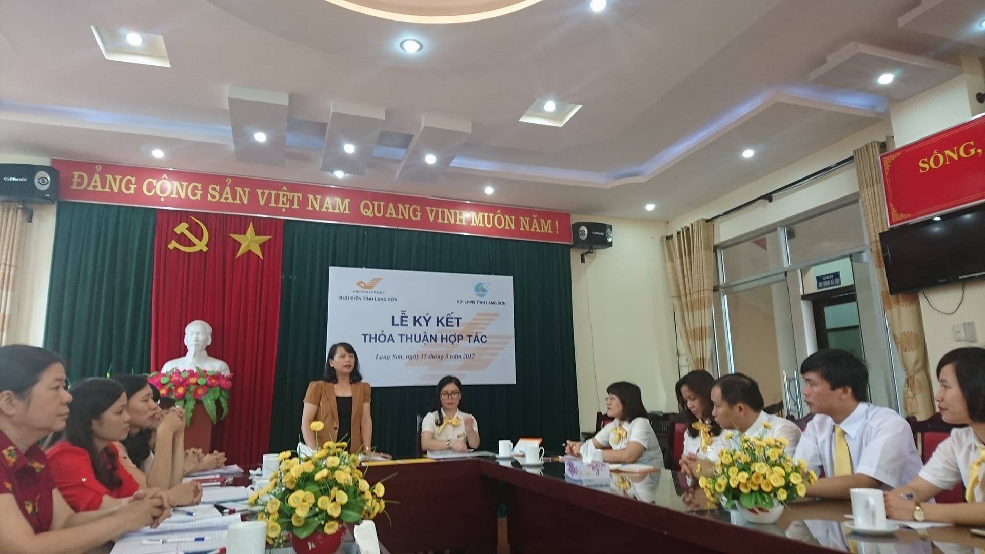 đc Nông Thanh Hải Chủ tịch Hội LHPN tỉnh phát biểu tại Lễ Ký kết